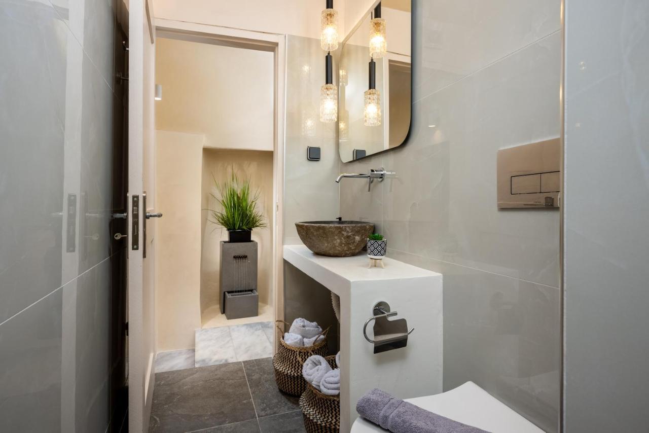 Townhall Apartment Сімі Екстер'єр фото